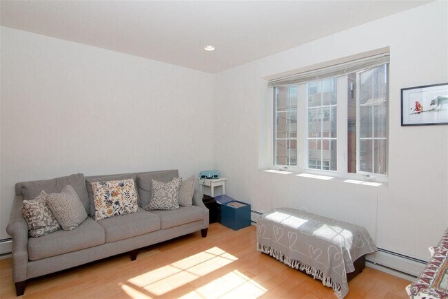 Foto del edificio - 110 Tidewater St