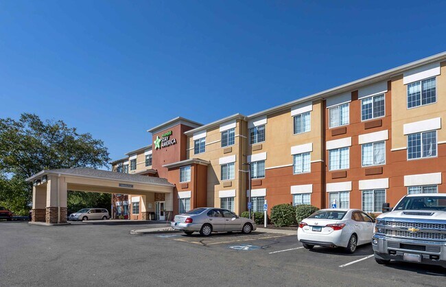 Foto del edificio - Furnished Studio-Norwalk - Stamford