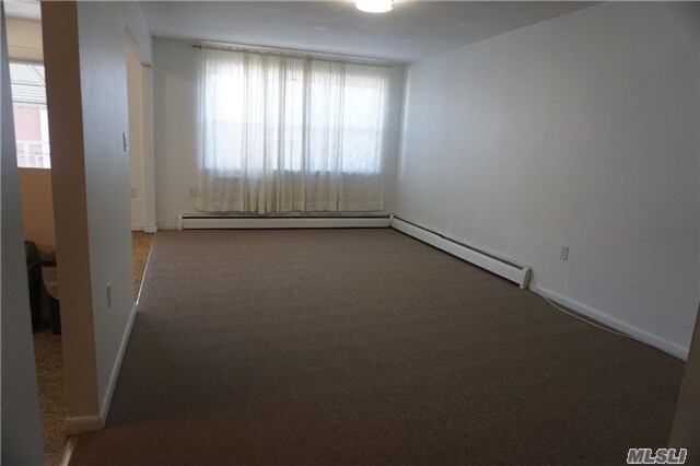 Foto del edificio - 45-16 80th St