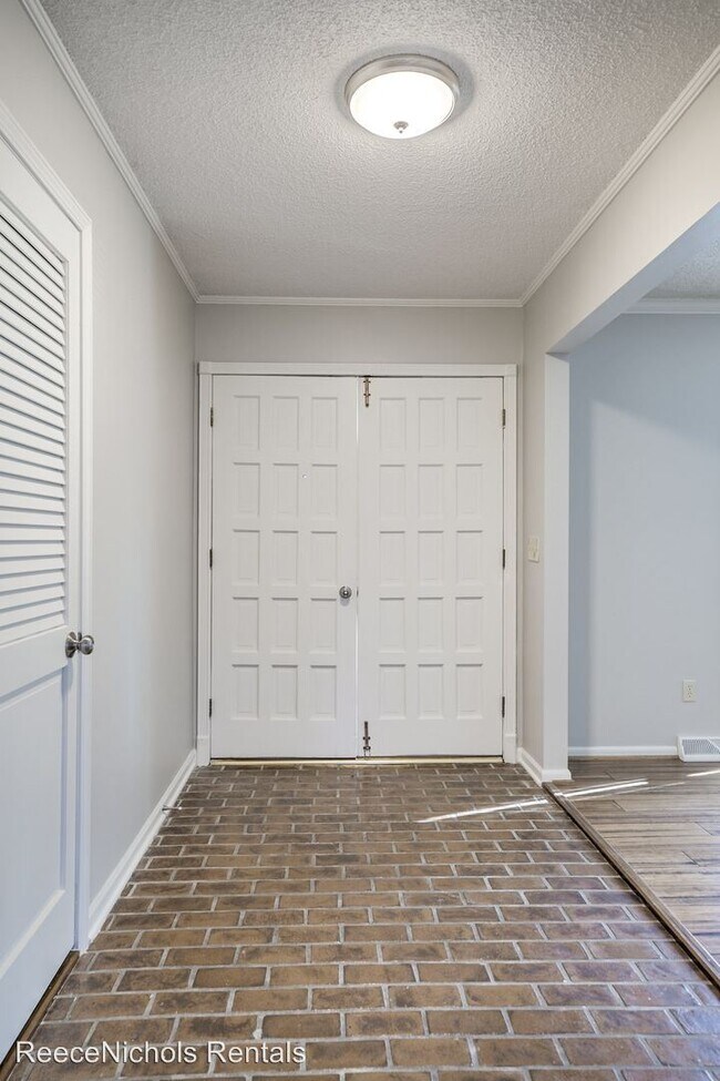 Foto del edificio - 4 br, 2 bath House - 1101 SW 15th Street