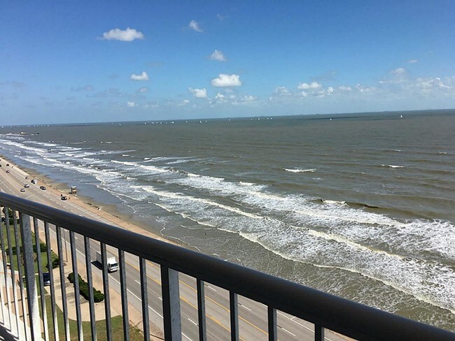 Foto del edificio - 7700 Seawall Blvd