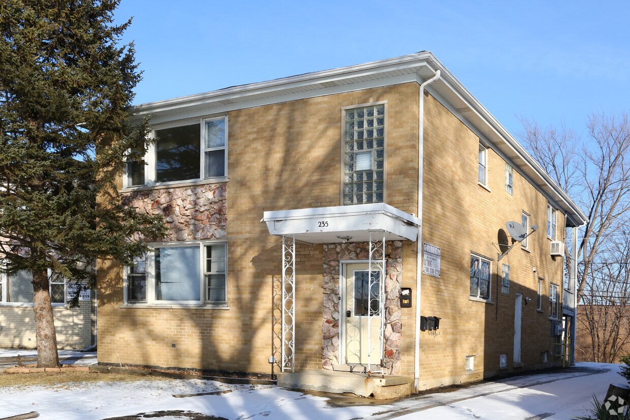 Primary Photo - 235 S Hale St