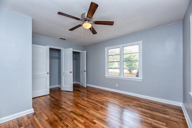 Foto del edificio - 2058 Thomasville Rd