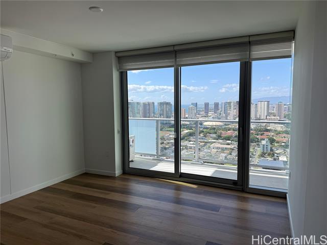 Foto del edificio - 1515 Liona St