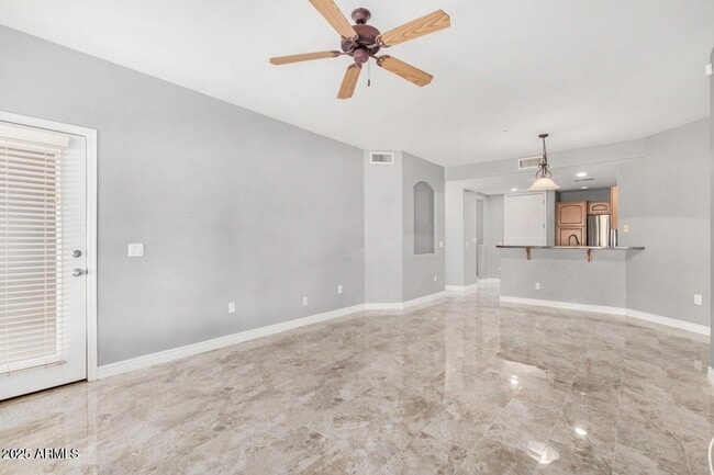 Building Photo - 5450 E Deer Valley Dr