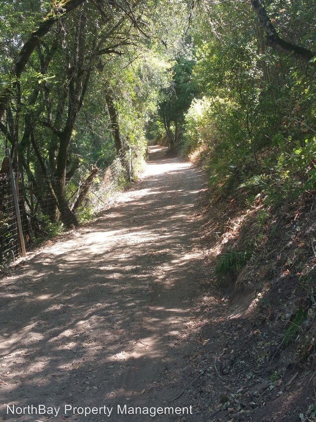 Primary Photo - 4395 Scotts Valley Rd