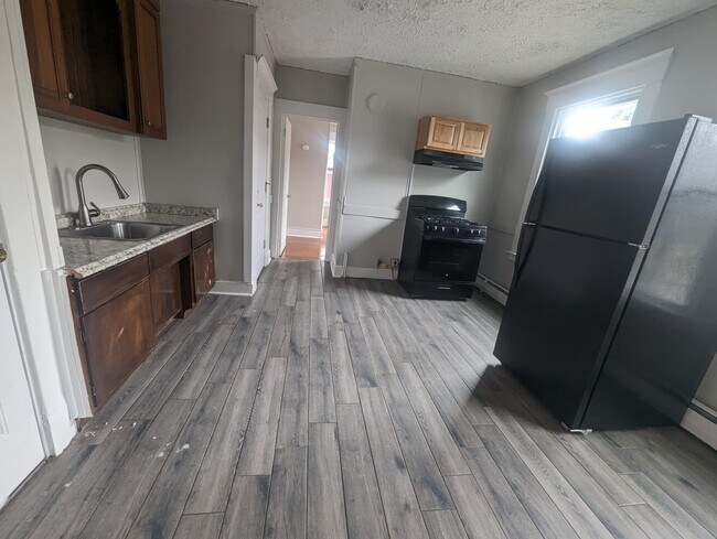 Foto del edificio - 434 Shelton Ave