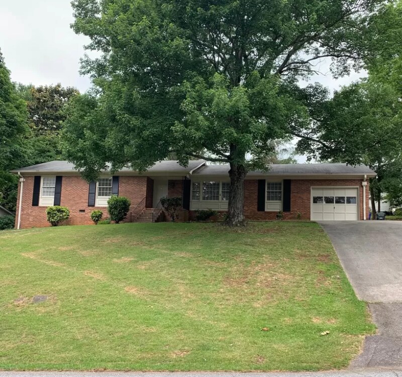 Primary Photo - 127 Shallowford Rd