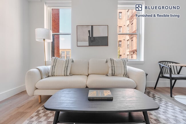 Building Photo - 1321 Rhode Island Ave NW