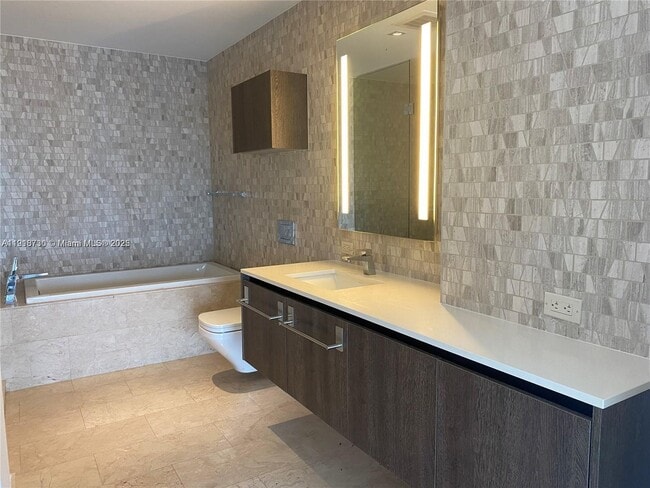 Foto del edificio - 68 SE 6th St