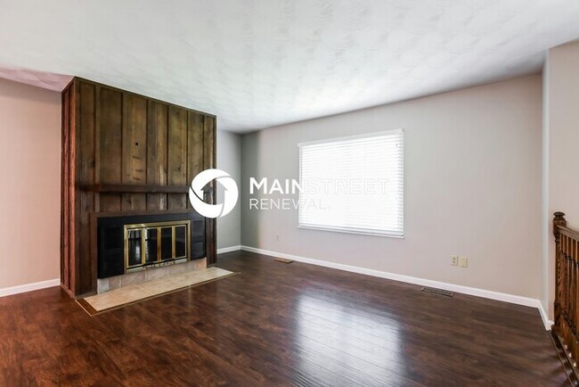 Building Photo - 122 Della Dr