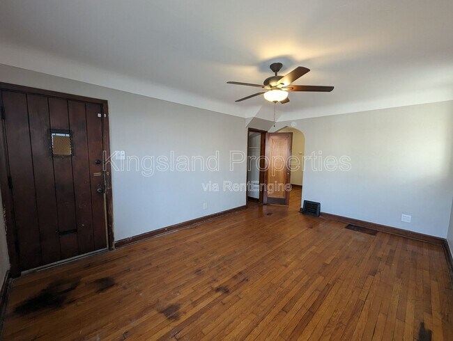 Foto del edificio - 3910 Chippewa St
