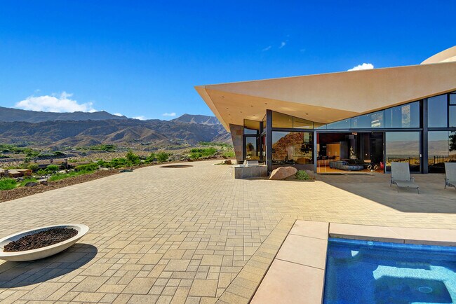 Building Photo - 48710 Paisano Rd