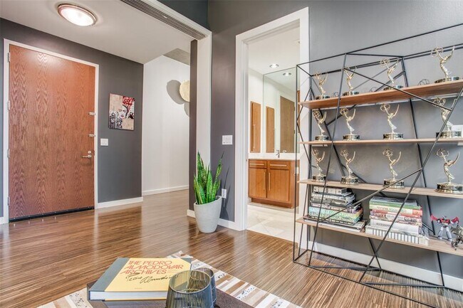 Foto del edificio - 3030 Bryan St