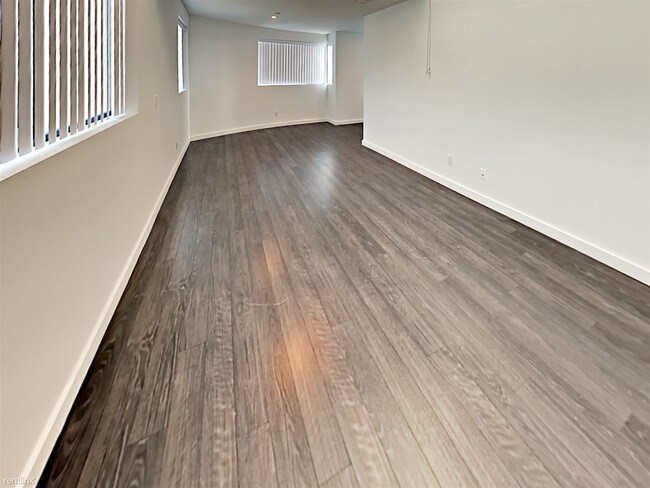 Foto del edificio - 2104 Columbia St