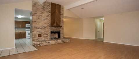 Foto del edificio - 7302 Thicket Trail Dr