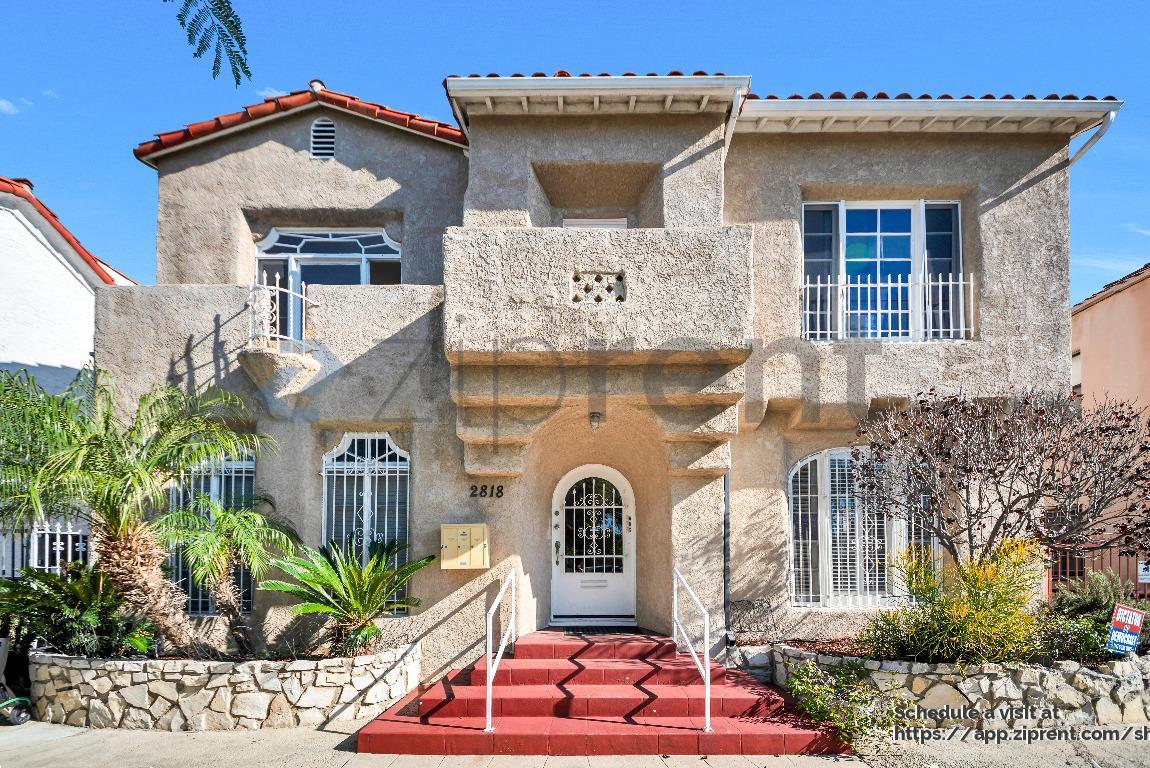 Foto principal - 2818 S Bronson Ave