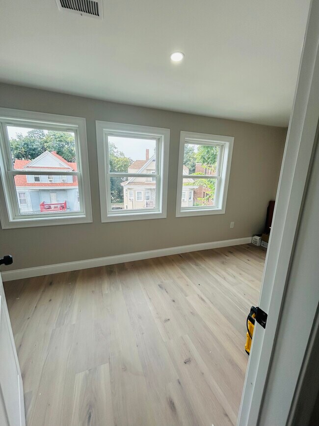 Foto del edificio - 9 Dennison St