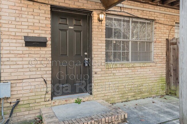 Building Photo - 3318 Warringwood Dr