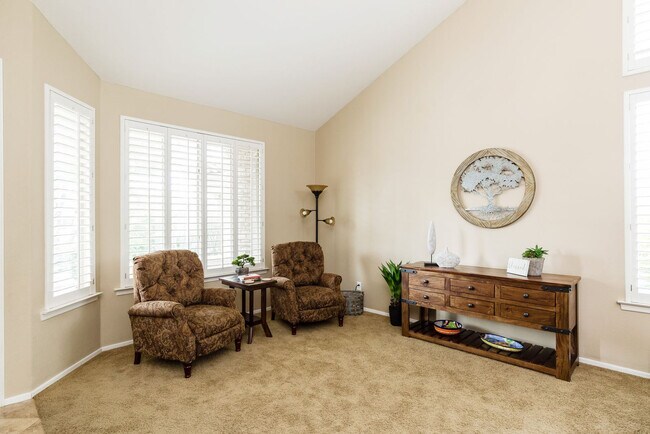 Foto del edificio - 8408 W Midway Ave