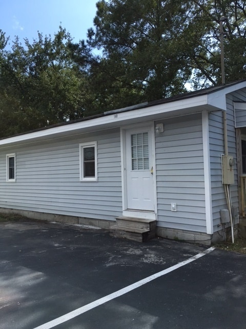 Building Photo - 2 bedroom House in Bridgeton - Lawn Care I...