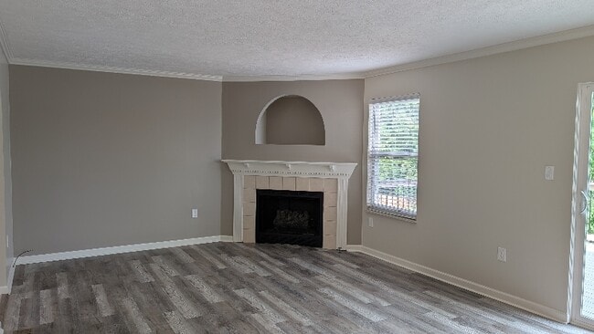 Building Photo - 146 Villa Dr