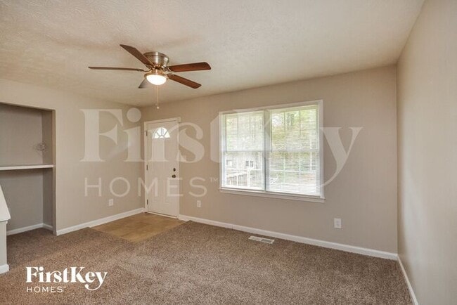Building Photo - 2826 Bay Leaf Dr SE