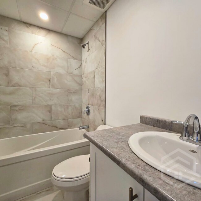 Photo du bâtiment - BRAND NEW 1-bedroom Apartment in Norwich!!