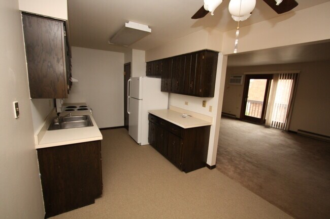 Building Photo - 1006 Shagbark Rd