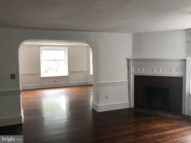 Foto del edificio - 5335 Knox St
