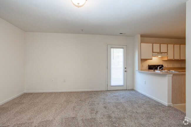 1BR, 1BA - 680SF - Living Area - Wedgefield
