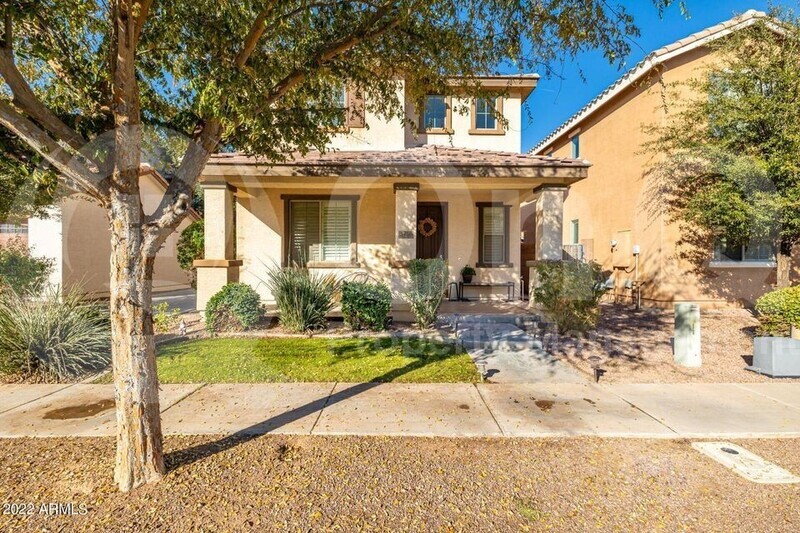 Foto principal - 3450 E Tulsa St