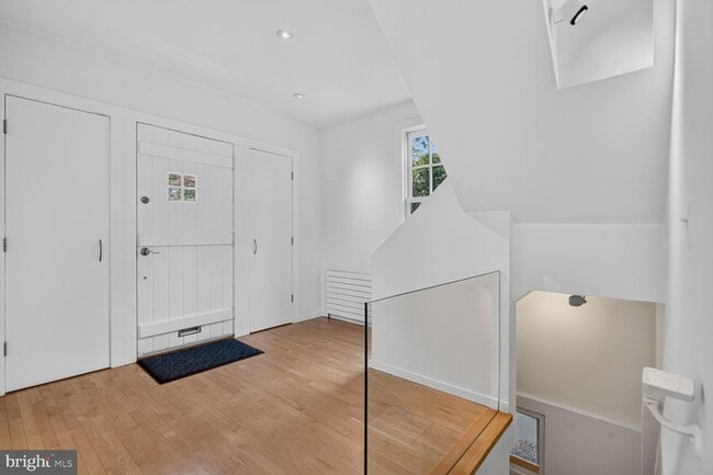 Foto del edificio - 3113 45th St NW
