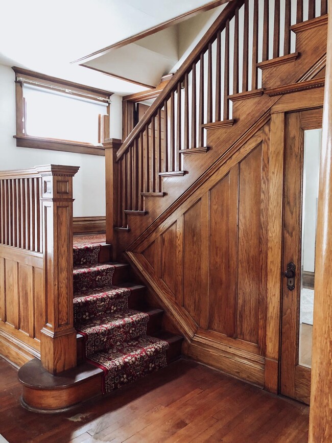 Foto del edificio - 1882 Loras Blvd