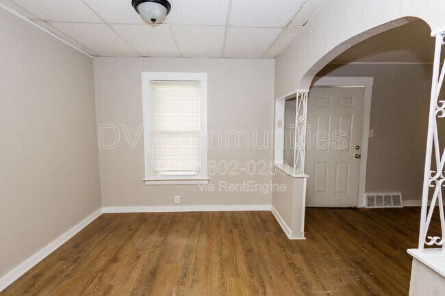 Foto del edificio - 3818 Highland Rd