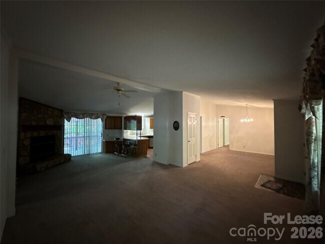 Foto del edificio - 2039 Vista Rd