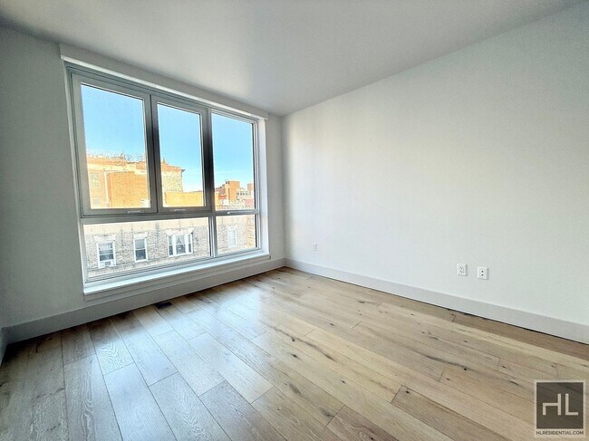 Foto del edificio - Beautiful 2 Bedroom 2 Bath In East Village...