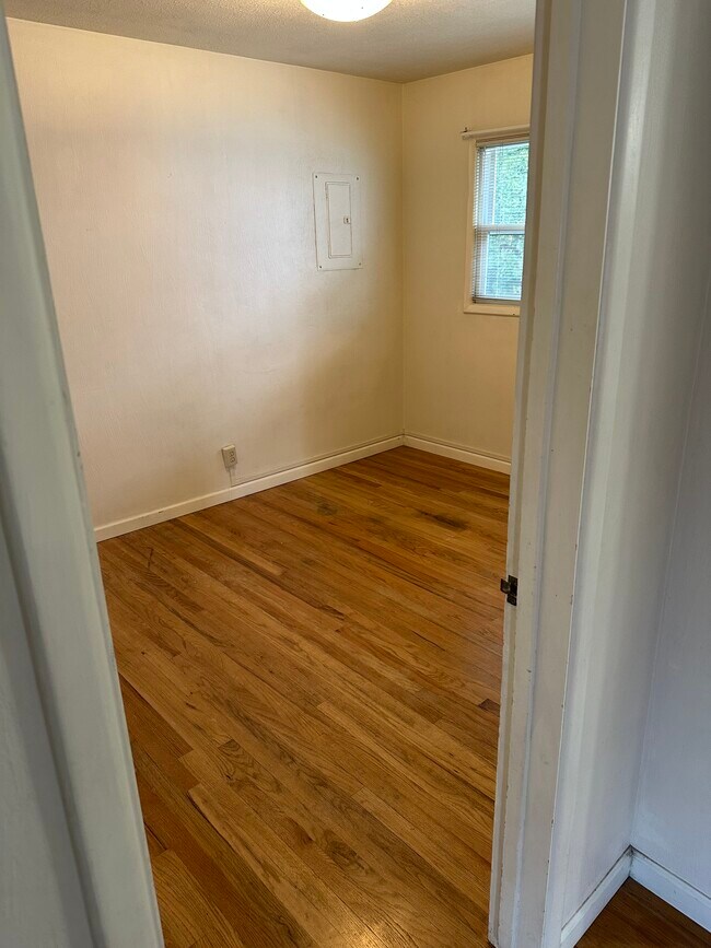 Foto del edificio - 363 6th Ave SW