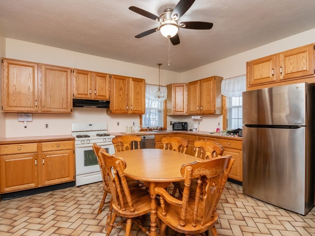 Foto principal - 18 Taber St