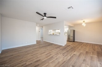 Building Photo - 3720 Snorkel Cir