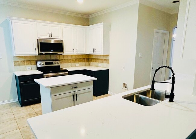 Foto del edificio - 8012 Wyoming Dr