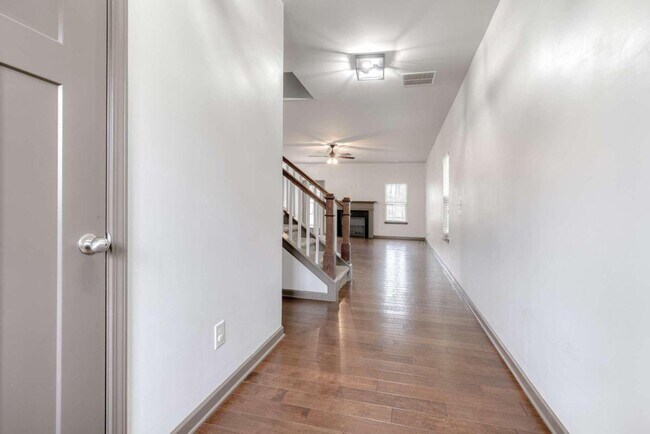 Foto del edificio - 741 Sweet Ashley Way