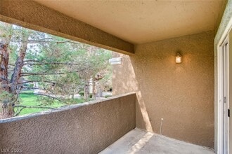 Building Photo - 555 E Silverado Ranch Blvd