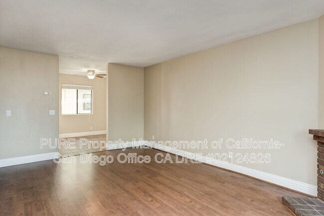 Foto del edificio - 4523 College Way