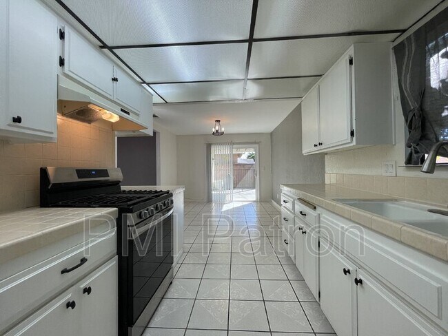 Building Photo - 13419 Stanstead Ave