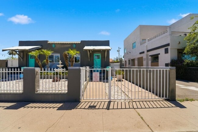 Foto del edificio - 1031 E Roosevelt St