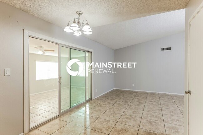 Foto del edificio - 3 Bedroom Pet-Friendly Home in Phoenix, AZ...