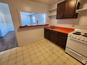 Building Photo - 1401 US-2
