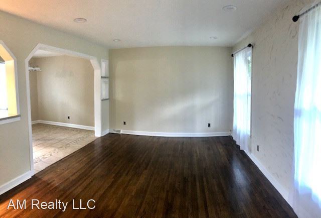 Foto del edificio - 4 br, 2 bath House - 5314 Coburg Avenue