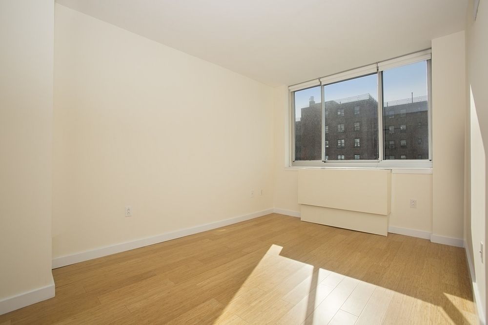 Primary Photo - 320 E 2nd St